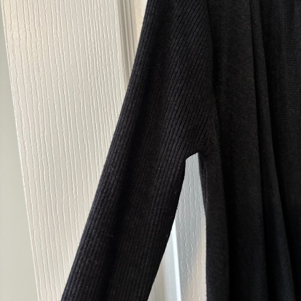Lululemon Sweater - Picture 3 of 7